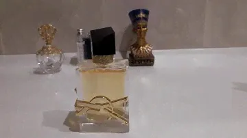 Парфюм  Eau de Parfum Yves Saint Laurent " Libre "