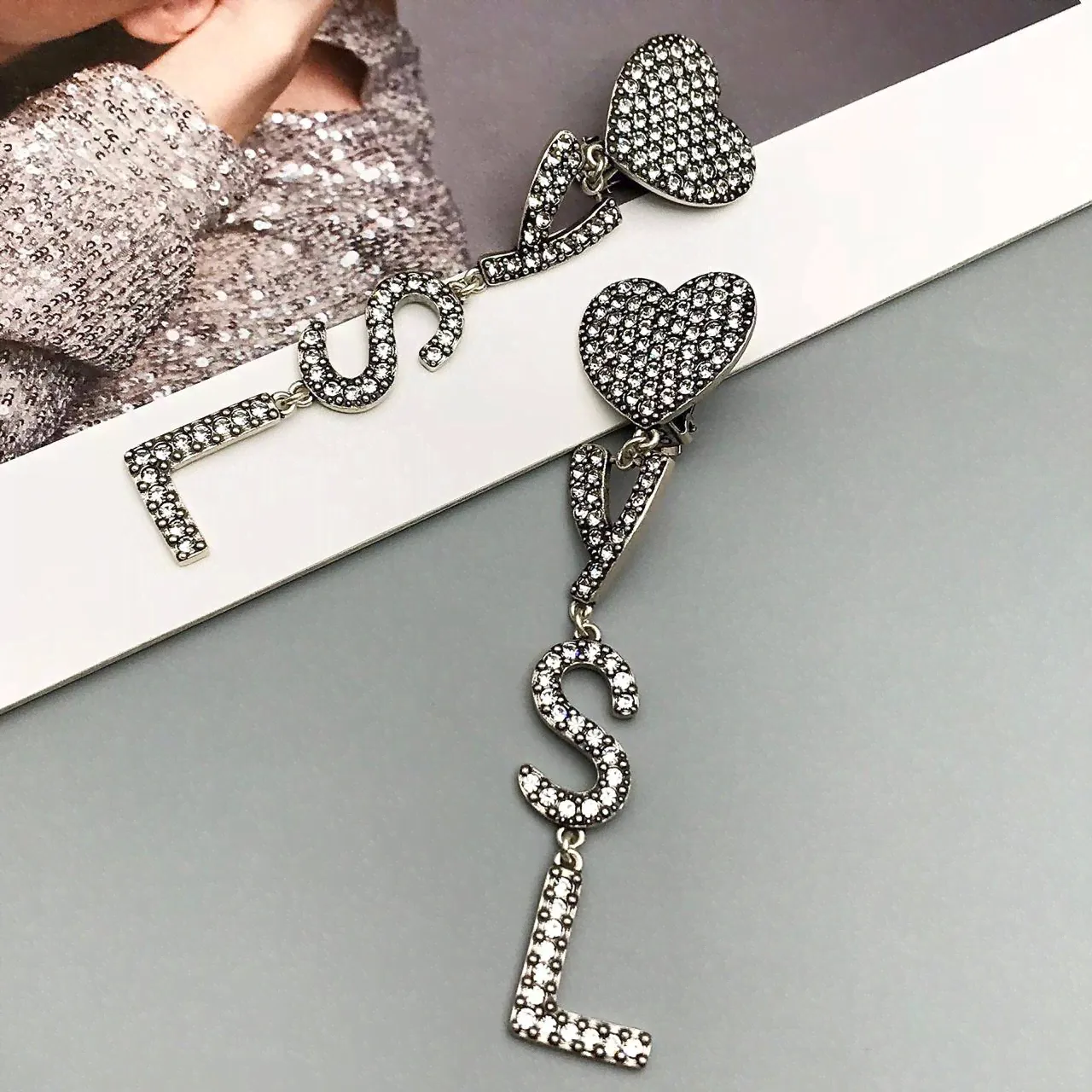 Серьги Yves Saint Laurent LUX-93750