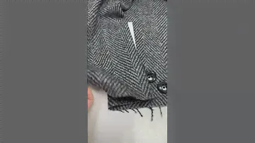 Пальтовая Yves Saint Laurent