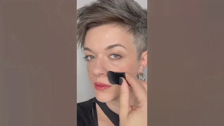 Um blush luxuoso que não passa despercebido! Esse é o Couture Blush de YSL! #yslbeauty #luxo #blush